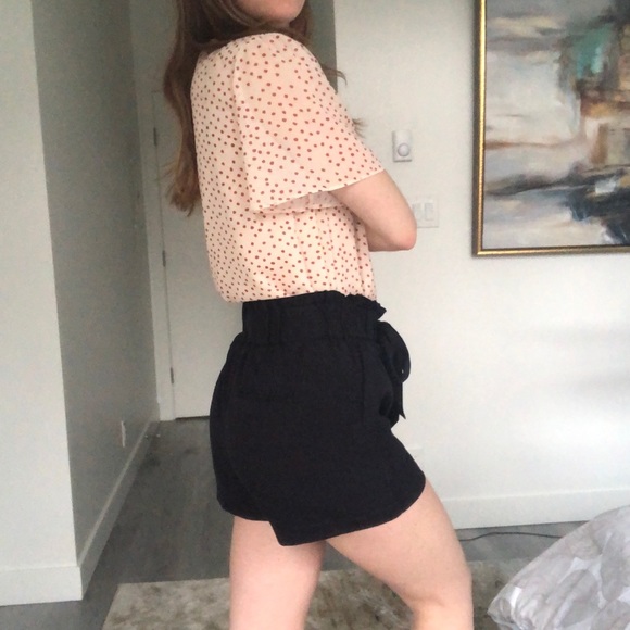 Dex black paper bag fabric shorts - Picture 4 of 13